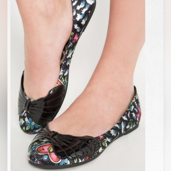 Iron Fist Shoes - Iron Fist Into the Deep flats size 7